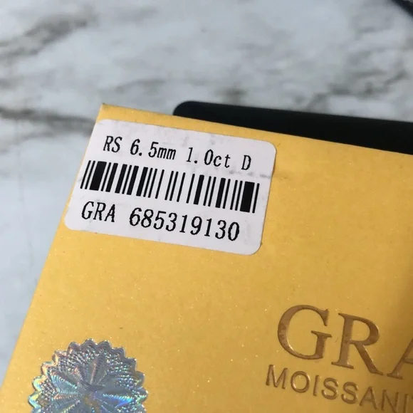 1ct Moissanite Ring with GRA Certificate - Picture 5 of 8